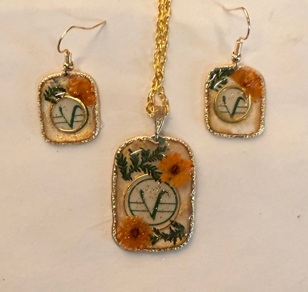 Mystic teaching symbol pendant