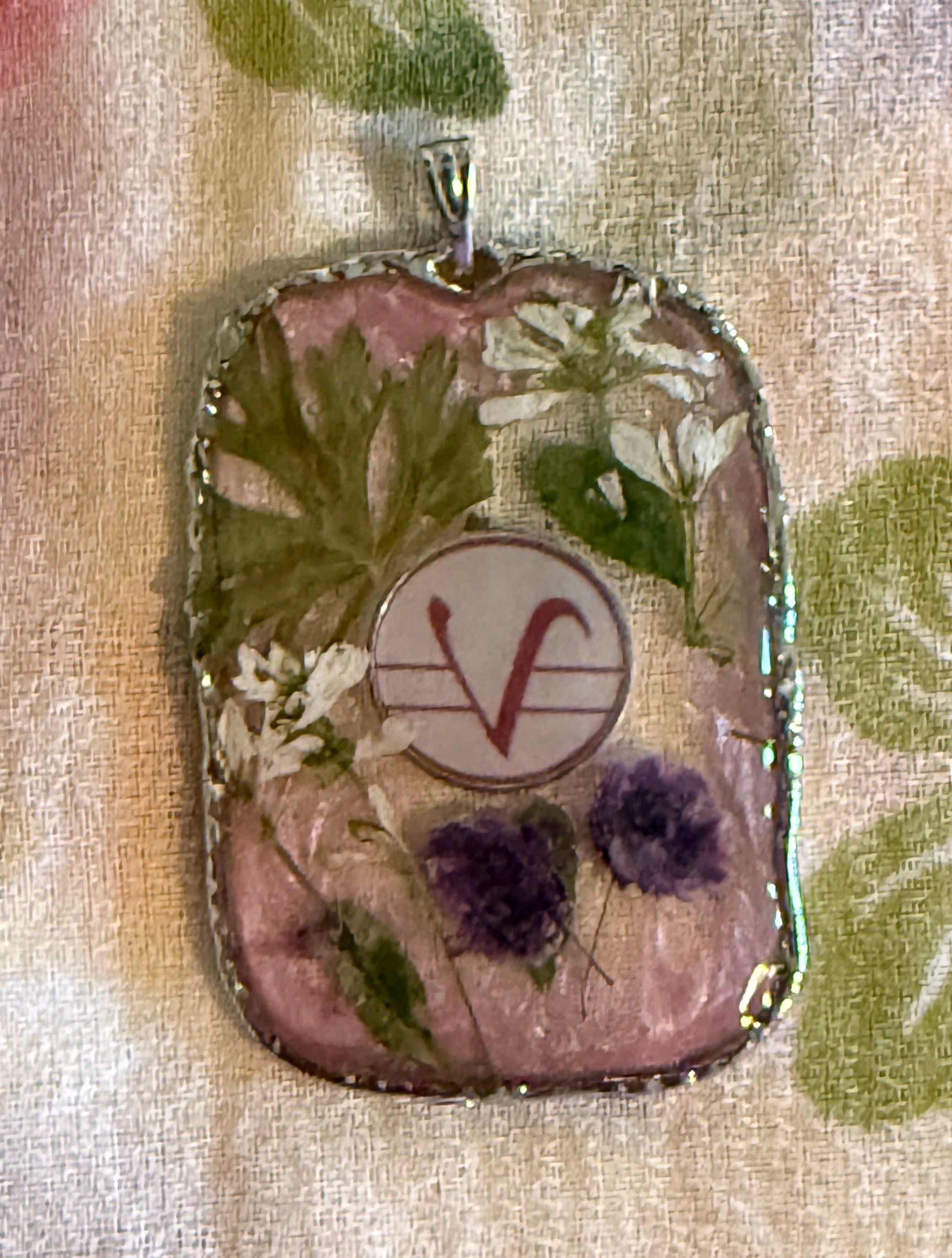 Mystic teaching symbol pendant