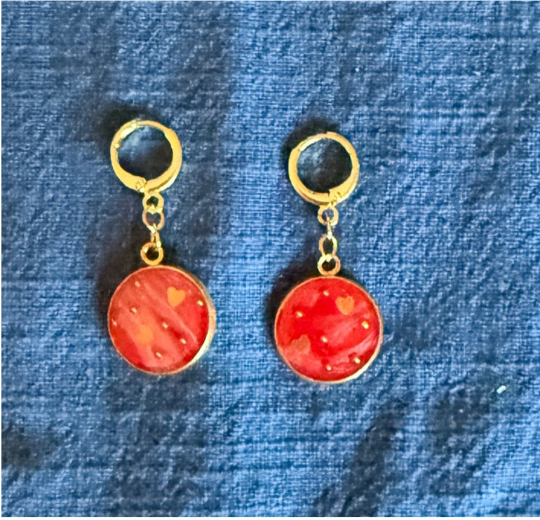 Romantic Red earrings in gold